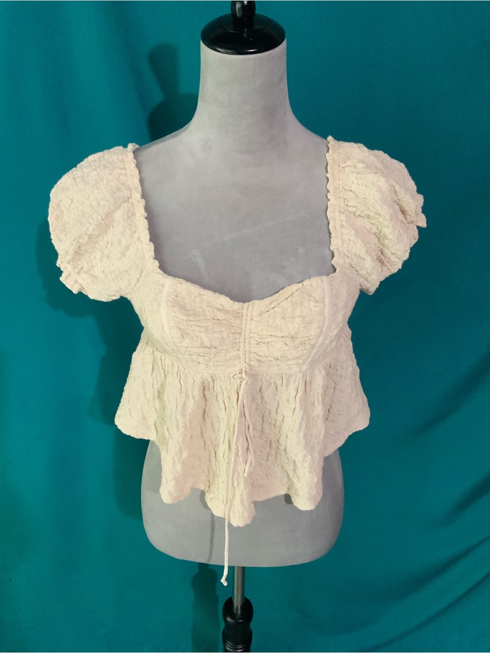 Urban Outfitters Cream Textured Puff-Sleeve Peplum Crop Top